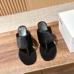 MM6 slippers