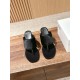 MM6 slippers
