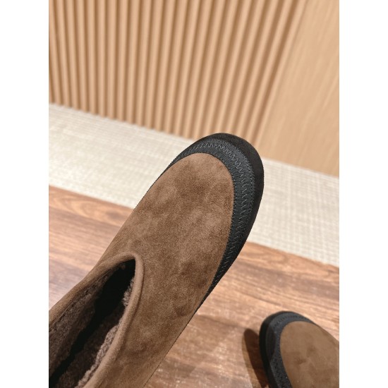The row boots
