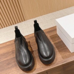 The row boots