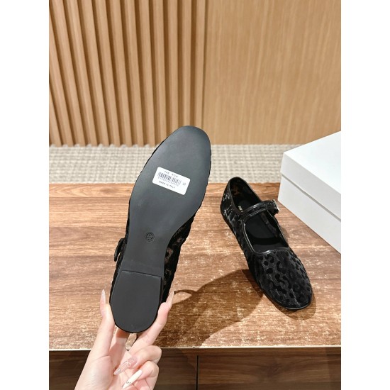 The row sandals