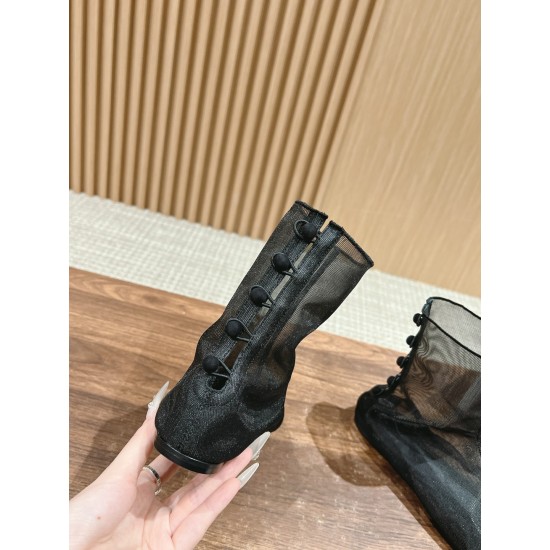 MM6 boots