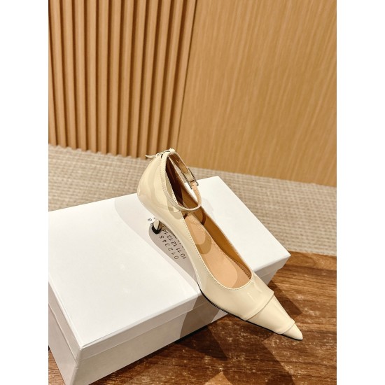 MM6 sandals