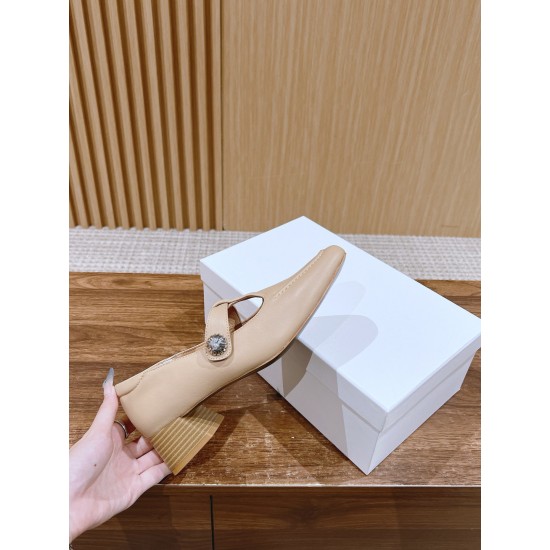 MM6 sandals