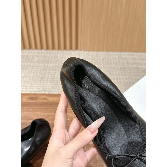 The row sandals