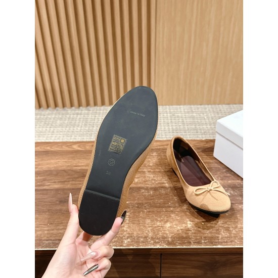 The row sandals