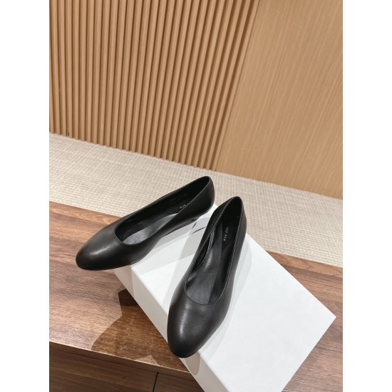 The row sandals