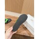 MM6 slippers