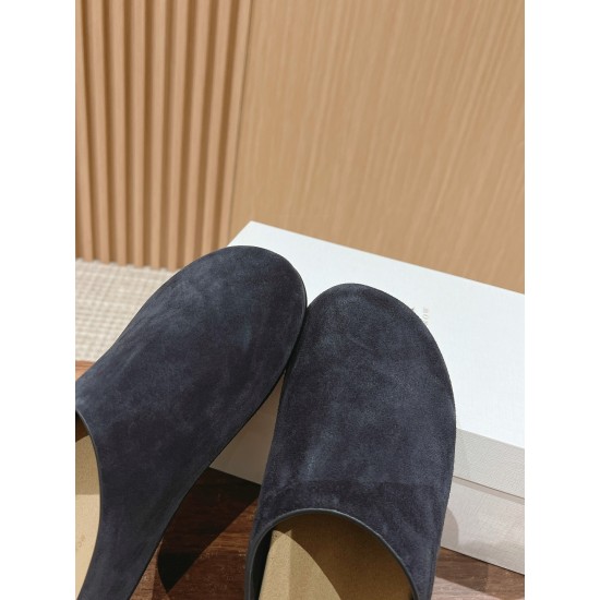 The row slippers