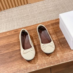 The row sandals