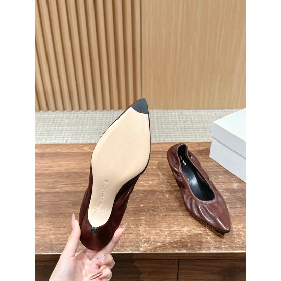 The row sandals