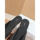 MM6 slippers