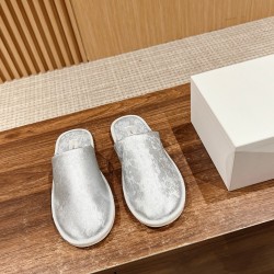 The row slippers