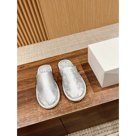The row slippers