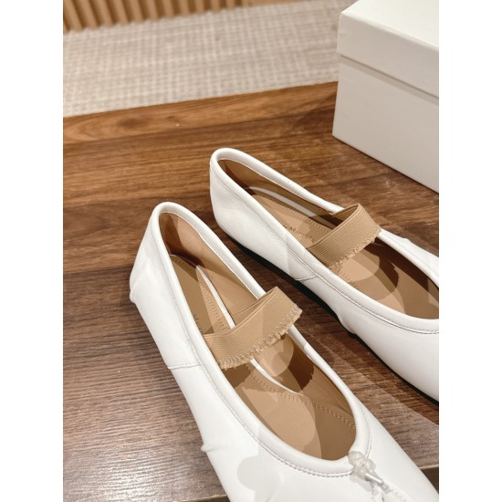 MM6 sneakers