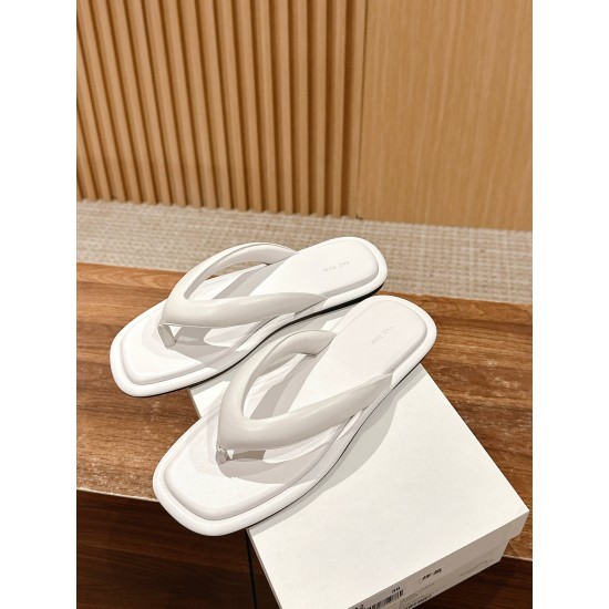 The row slippers