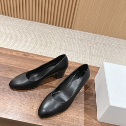 The row sandals