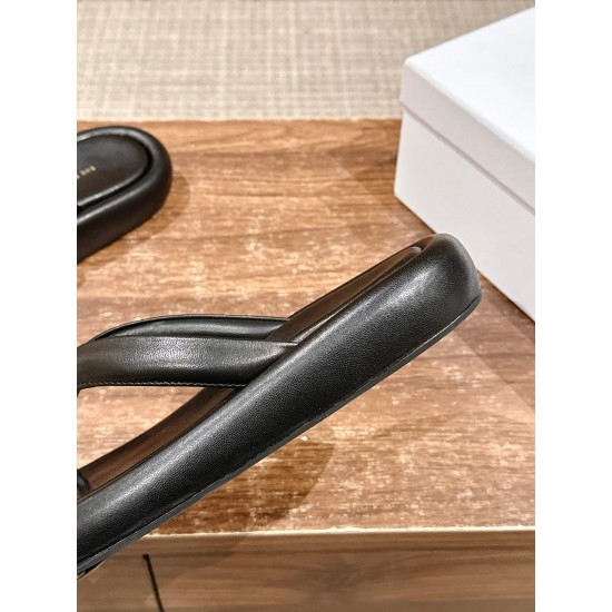 The row slippers