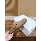 MM6 slippers