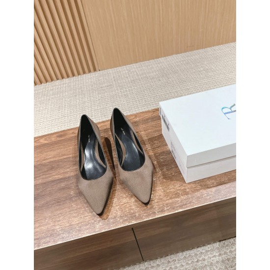 MM6 sandals