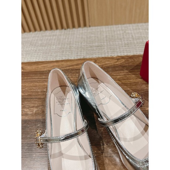RV Mary Jane Shoes