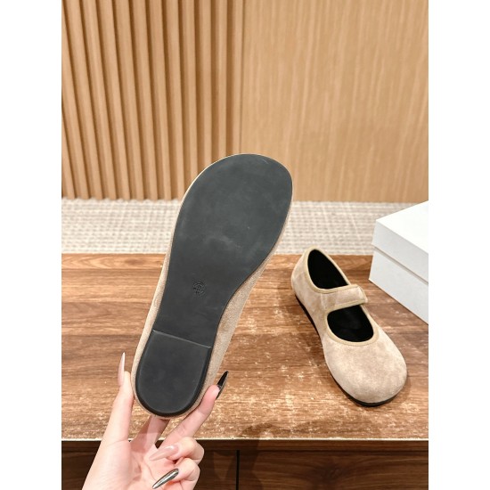 MM6 sandals
