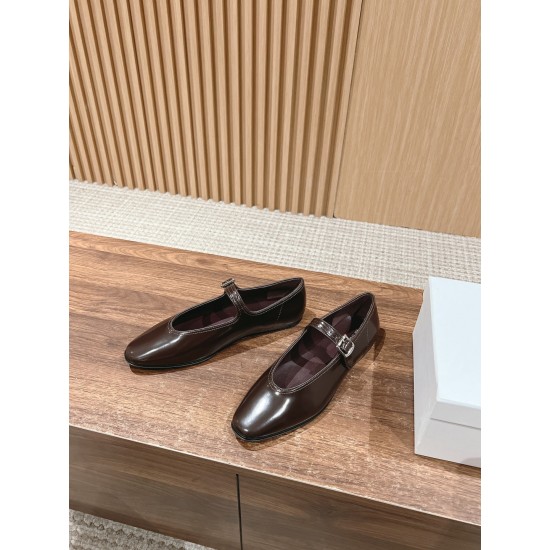 The row sandals