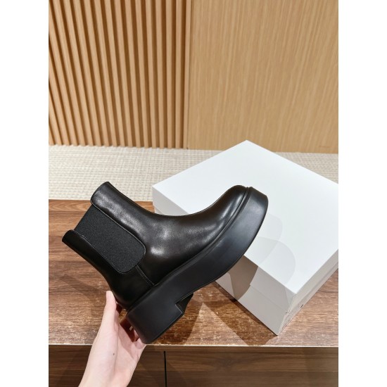 The row boots