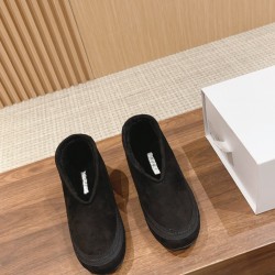 The row boots