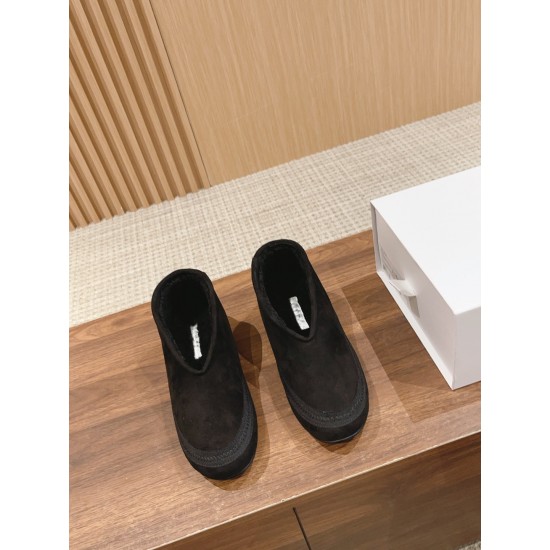 The row boots