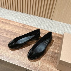 MM6 sandals