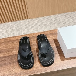 The row slippers