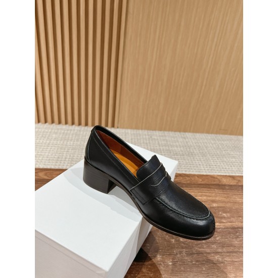The row loafers The row loafers