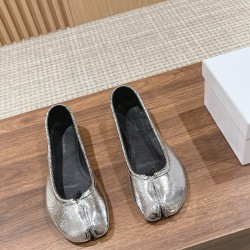 MM6 sandals