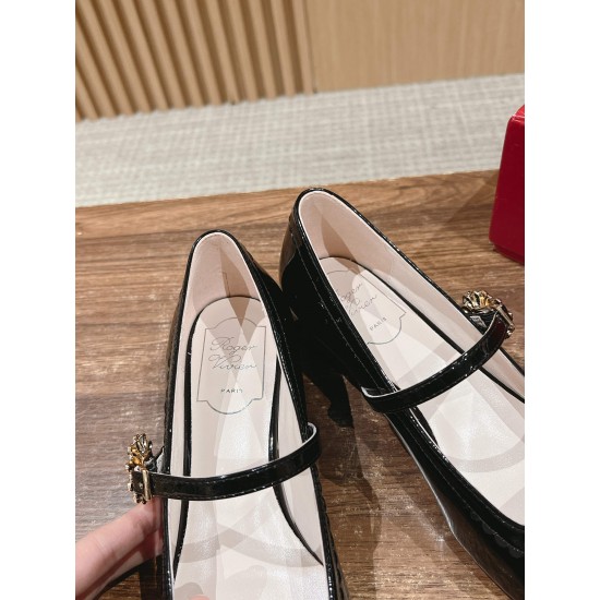 RV Mary Jane Shoes