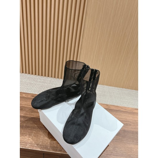 MM6 boots