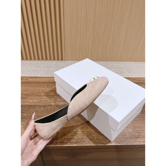 MM6 sandals
