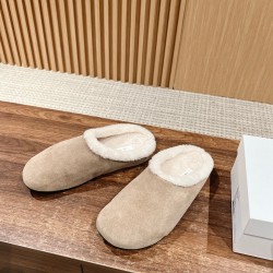 The row slippers