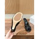 MM6 slippers