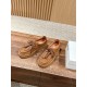MM6 slippers