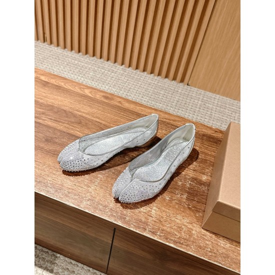 MM6 sandals
