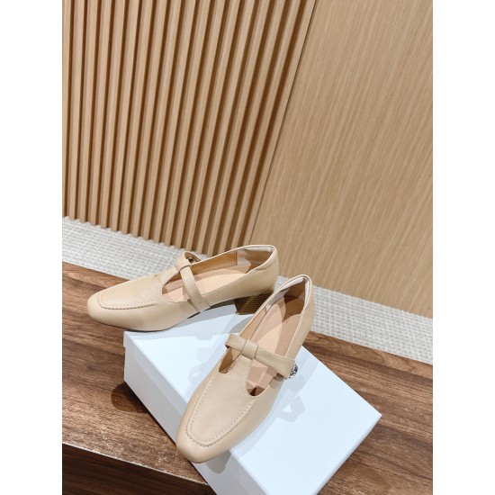 MM6 sandals