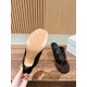 MM6 slippers