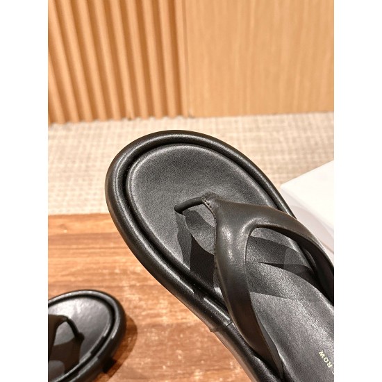 The row slippers