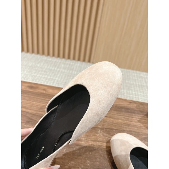 MM6 sandals