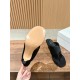MM6 slippers