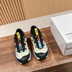 MM6 slippers