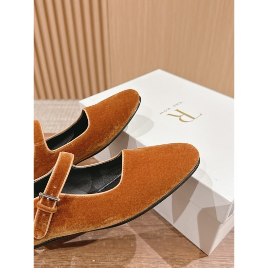 The row sandals