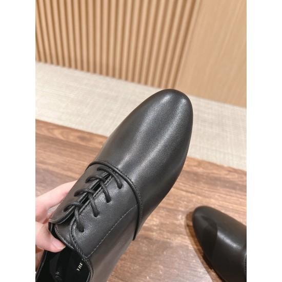 MM6 sandals