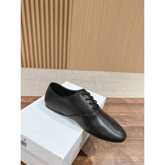 MM6 sandals